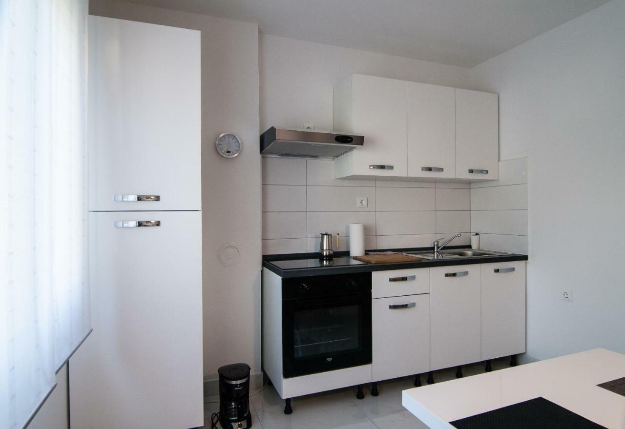 New Renovated Apartment 15 Min From Beach On Foot Пула Екстер'єр фото