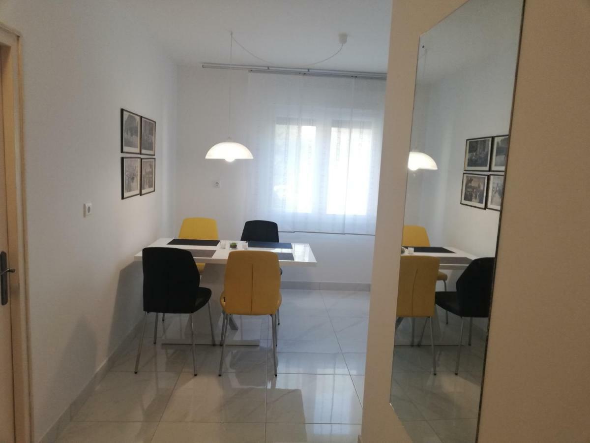 New Renovated Apartment 15 Min From Beach On Foot Пула Екстер'єр фото