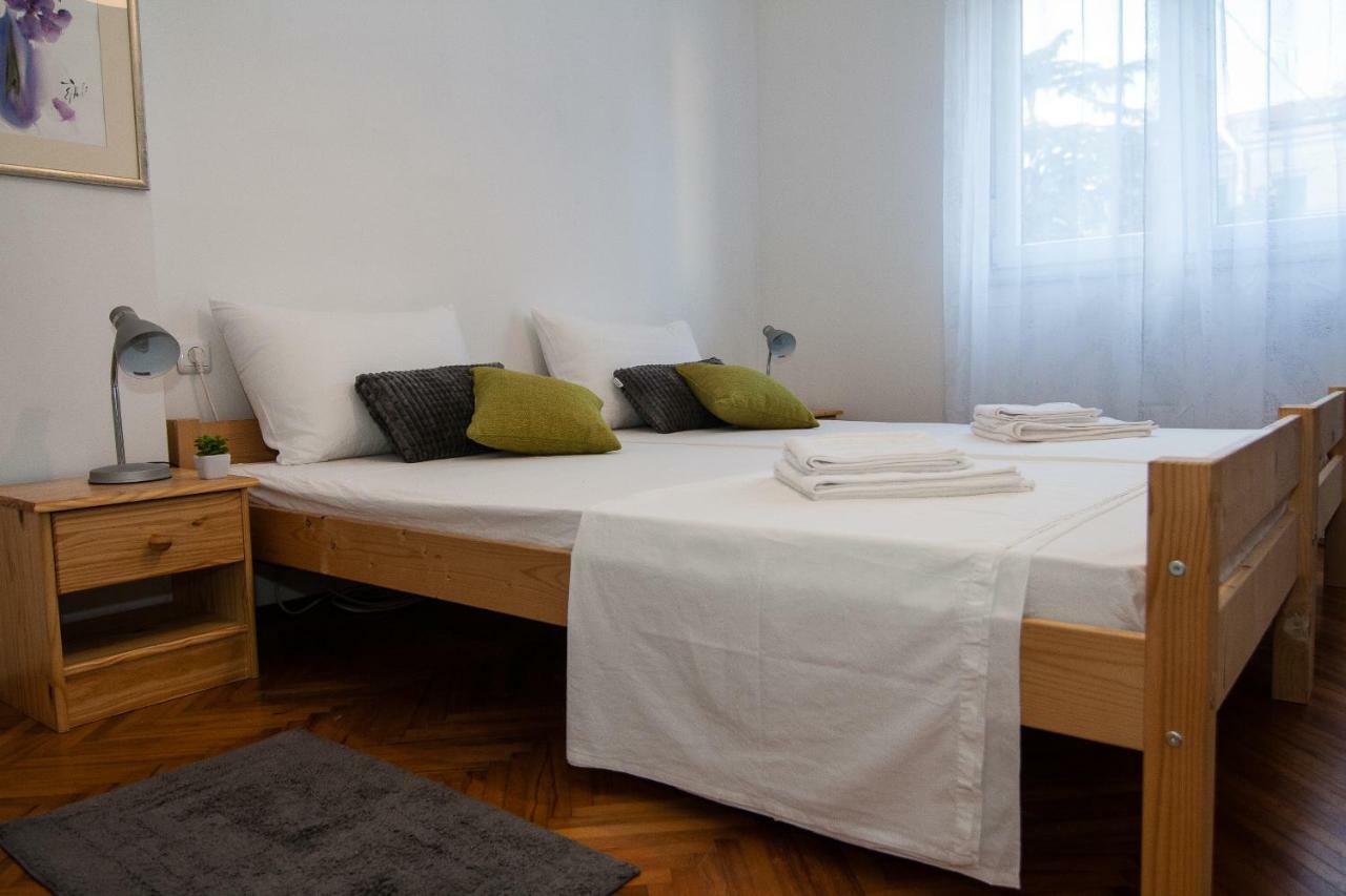 New Renovated Apartment 15 Min From Beach On Foot Пула Екстер'єр фото