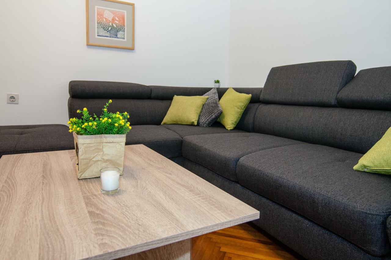 New Renovated Apartment 15 Min From Beach On Foot Пула Екстер'єр фото