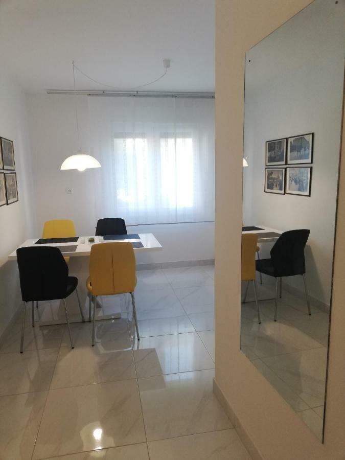 New Renovated Apartment 15 Min From Beach On Foot Пула Екстер'єр фото