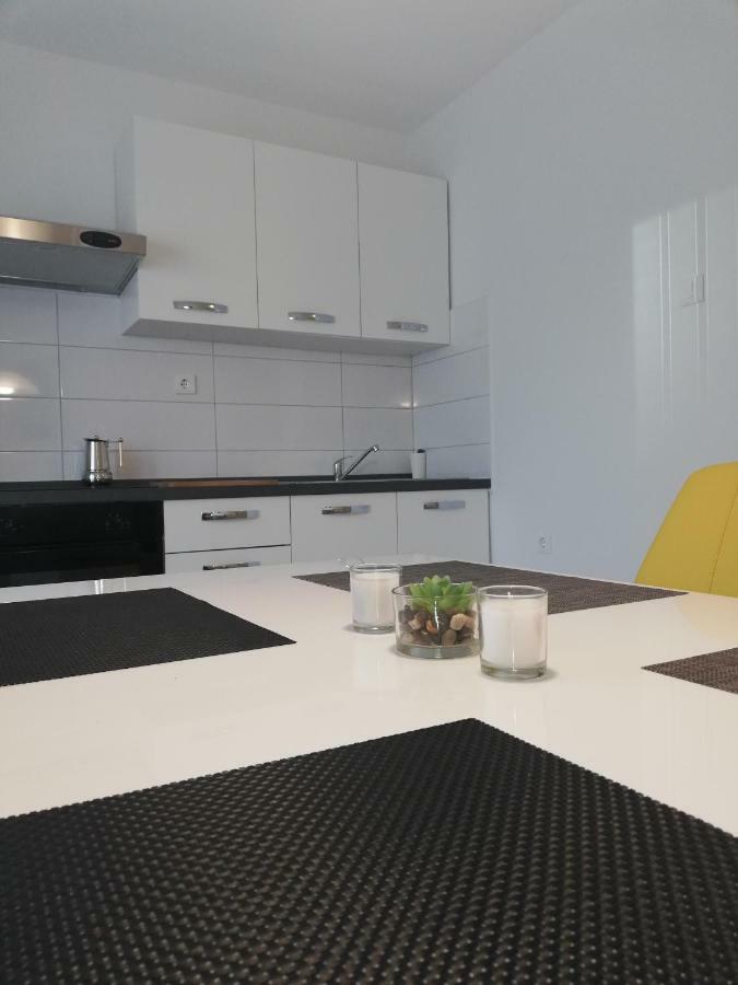 New Renovated Apartment 15 Min From Beach On Foot Пула Екстер'єр фото